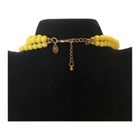 Vintage 80’s “C” Marked Triple Strand Yellow Graduated Bead Sizes Retro Necklace - Picture 9 of 9